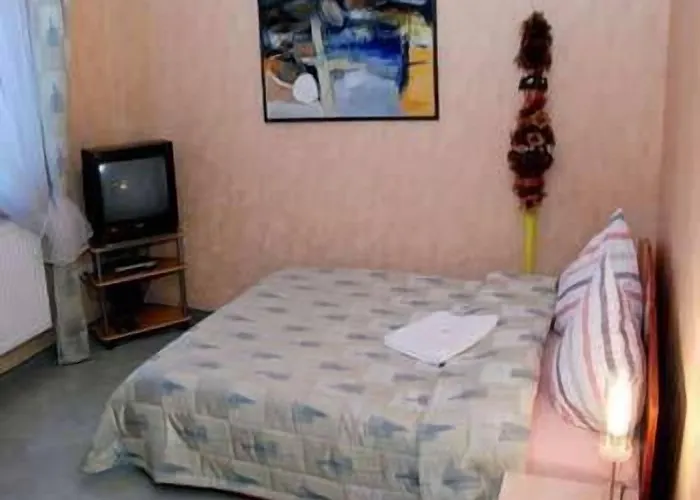 Lt ベッド・アンド・ブレックファスト