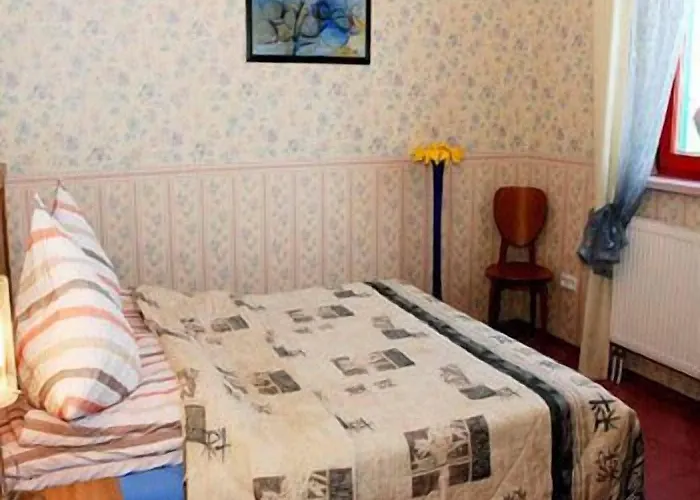 Lt ベッド・アンド・ブレックファスト 3*